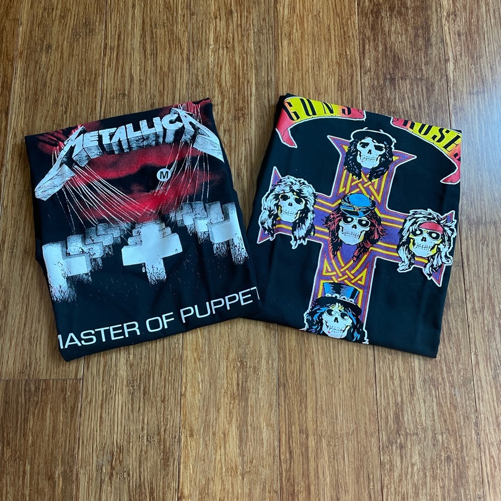 Graphic Band TShirt Bundle, Medium, Metallica, Guns N Roses, black short-sleeves